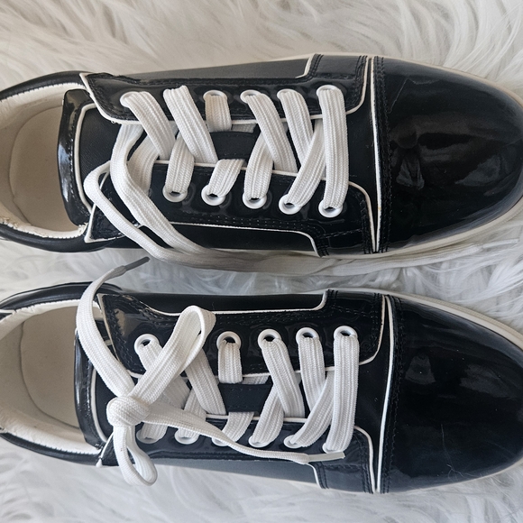Christian Louboutin Black and White Sneakers with Glossy Finish - Picture 5 of 16